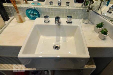 Apartamento à venda com 70m², 2 quartos e sem vagaBanheiro