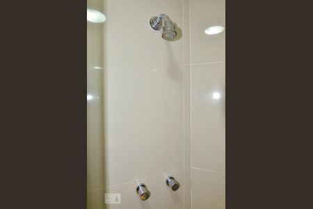 Apartamento à venda com 70m², 2 quartos e sem vagaBanheiro