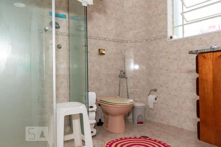 Banheiro da Suíte de casa à venda com 3 quartos, 240m² em Vila Bertioga, São Paulo
