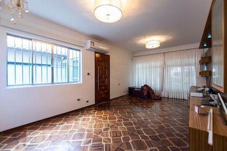 1o. Andar - Sala de casa à venda com 3 quartos, 300m² em Vila Moinho Velho, São Paulo