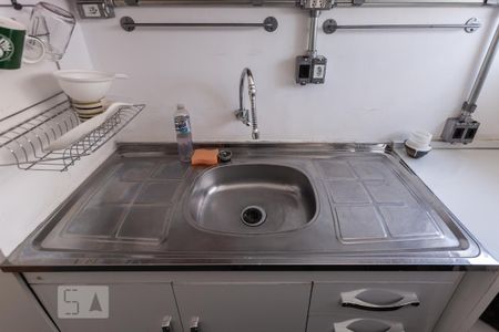 Cozinha de apartamento para alugar com 1 quarto, 45m² em Centro, São Paulo