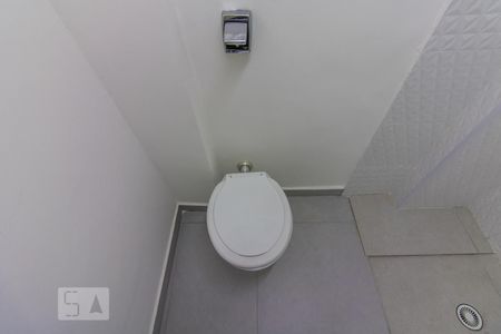 Banheiro de kitnet/studio para alugar com 1 quarto, 30m² em Vila Buarque, São Paulo