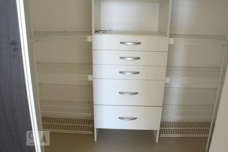 Closet da suíte de apartamento à venda com 3 quartos, 87m² em Santa Maria, São Caetano do Sul