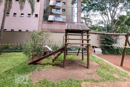 Apartamento para alugar com 65m², 2 quartos e 1 vaga Apartamento para alugar com 65m², 2 quartos e 1 vagaÁrea Comum - Playground (em reforma)