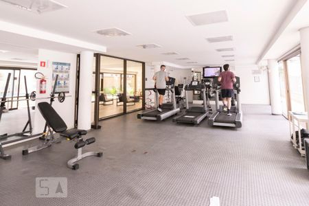 Apartamento para alugar com 65m², 2 quartos e 1 vaga Apartamento para alugar com 65m², 2 quartos e 1 vagaÁrea comum - Academia