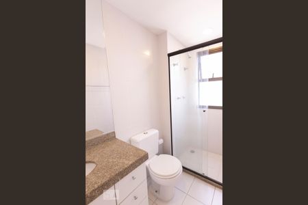 Apartamento para alugar com 65m², 2 quartos e 1 vaga Apartamento para alugar com 65m², 2 quartos e 1 vagaBanheiro