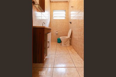 Casa à venda com 130m², 3 quartos e 2 vagas Casa à venda com 130m², 3 quartos e 2 vagasBanheiro