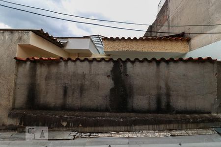 Casa à venda com 130m², 3 quartos e 2 vagas Casa à venda com 130m², 3 quartos e 2 vagasVista da Área de Serviço