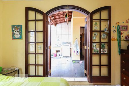 Casa à venda com 130m², 3 quartos e 2 vagas Casa à venda com 130m², 3 quartos e 2 vagasQuarto 2