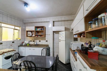 Casa à venda com 130m², 3 quartos e 2 vagas Casa à venda com 130m², 3 quartos e 2 vagasCozinha