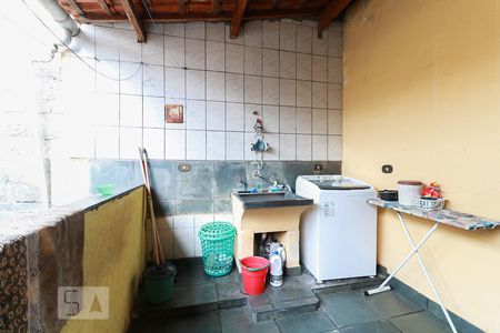 Casa à venda com 130m², 3 quartos e 2 vagas Casa à venda com 130m², 3 quartos e 2 vagasÁrea de Serviço