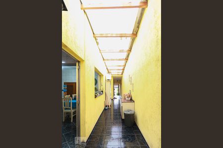 Casa à venda com 130m², 3 quartos e 2 vagas Casa à venda com 130m², 3 quartos e 2 vagasCorredor