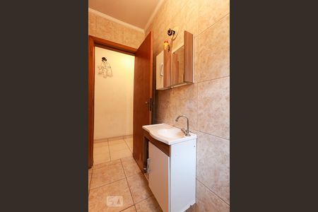 Casa à venda com 130m², 3 quartos e 2 vagas Casa à venda com 130m², 3 quartos e 2 vagasBanheiro