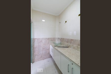 Casa à venda com 270m², 5 quartos e 5 vagasBanheiro