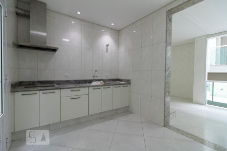 Casa à venda com 270m², 5 quartos e 5 vagasCozinha