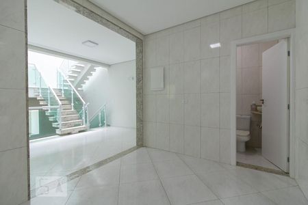 Casa à venda com 270m², 5 quartos e 5 vagasCozinha