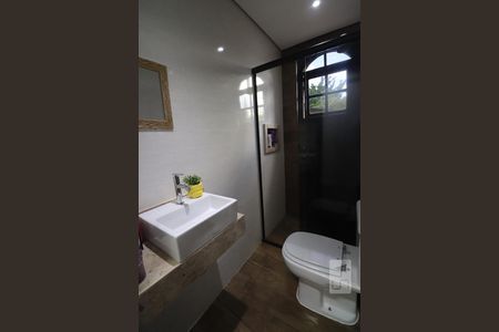 Casa à venda com 180m², 4 quartos e 3 vagasBanheiro Social