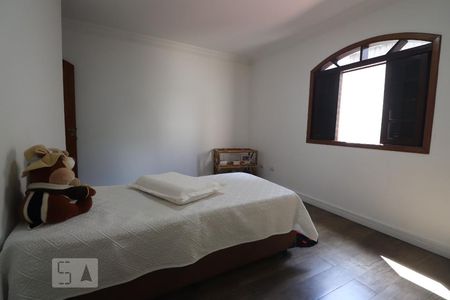 Dormitório 1 de casa à venda com 4 quartos, 180m² em Vila Camilopolis, Santo André