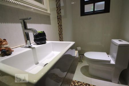 Casa à venda com 180m², 4 quartos e 3 vagasLavabo