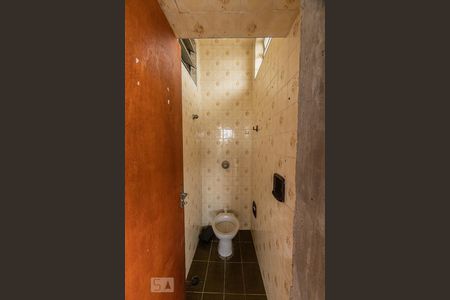 Casa à venda com 360m², 3 quartos e 6 vagasBanheiro de Serviço 1