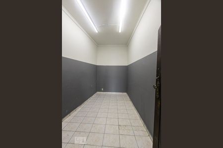 Casa à venda com 360m², 3 quartos e 6 vagasQuarto de Serviço