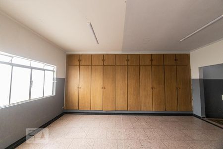 Casa à venda com 360m², 3 quartos e 6 vagasCozinha