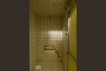 Casa à venda com 360m², 3 quartos e 6 vagasSauna Banheiro Suite 1