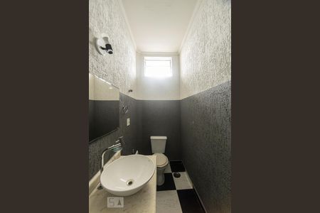 Casa à venda com 360m², 3 quartos e 6 vagasBanheiro Suite 1