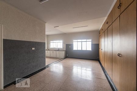 Casa à venda com 360m², 3 quartos e 6 vagasCozinha