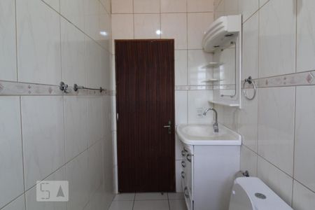 Casa à venda com 72m², 2 quartos e 1 vagaBanheiro 1