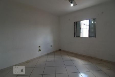 Quarto 2 de casa para alugar com 2 quartos, 72m² em Rudge Ramos, São Bernardo do Campo