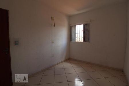 Quarto 1 de casa para alugar com 2 quartos, 72m² em Rudge Ramos, São Bernardo do Campo