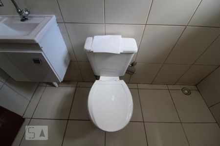 Casa à venda com 72m², 2 quartos e 1 vagaBanheiro 2