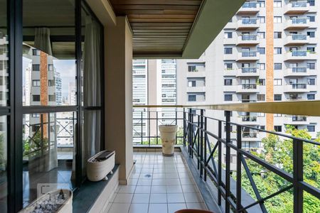 Varanda de apartamento à venda com 4 quartos, 140m² em Vila Mariana, São Paulo