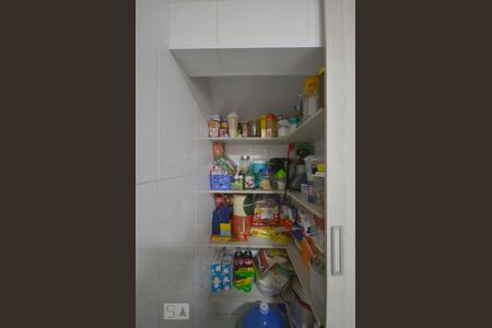 Casa à venda com 100m², 2 quartos e sem vaga Casa à venda com 100m², 2 quartos e sem vagaDespensa