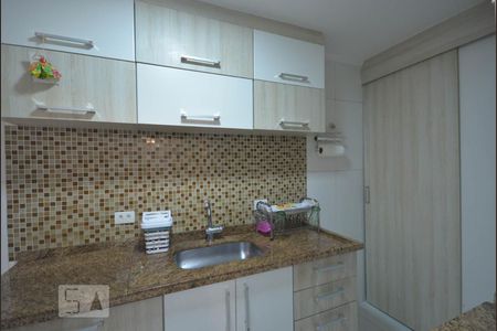 Casa à venda com 100m², 2 quartos e sem vaga Casa à venda com 100m², 2 quartos e sem vagaCozinha