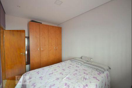 Quarto 2 de casa à venda com 2 quartos, 100m² em Aclimação, São Paulo