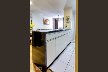 Apartamento para alugar com 69m², 2 quartos e 1 vagaCozinha