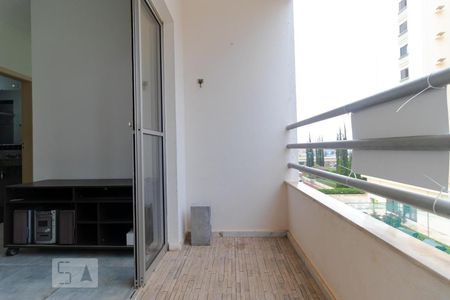 Apartamento à venda com 80m², 3 quartos e 1 vaga Apartamento à venda com 80m², 3 quartos e 1 vagaSacada