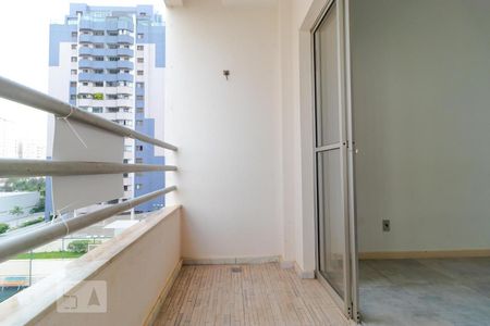 Apartamento à venda com 80m², 3 quartos e 1 vaga Apartamento à venda com 80m², 3 quartos e 1 vagaSacada