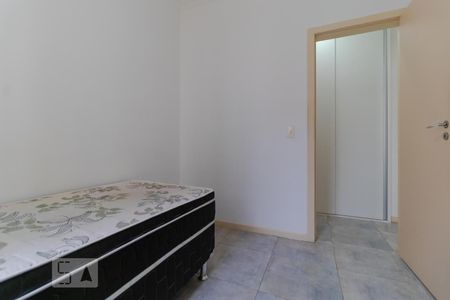 Apartamento à venda com 80m², 3 quartos e 1 vaga Apartamento à venda com 80m², 3 quartos e 1 vagaQuarto 01