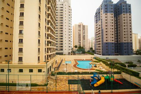 Apartamento à venda com 80m², 3 quartos e 1 vaga Apartamento à venda com 80m², 3 quartos e 1 vagaVista da Sacada