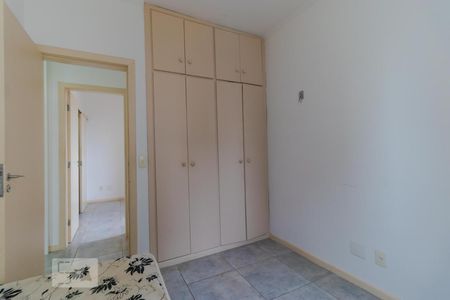 Apartamento à venda com 80m², 3 quartos e 1 vaga Apartamento à venda com 80m², 3 quartos e 1 vagaQuarto 02