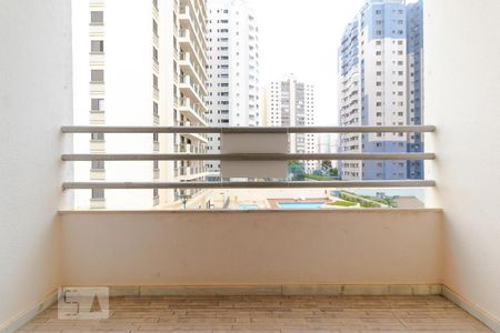 Apartamento à venda com 80m², 3 quartos e 1 vaga Apartamento à venda com 80m², 3 quartos e 1 vagaSacada