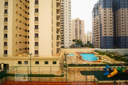 Apartamento à venda com 80m², 3 quartos e 1 vaga Apartamento à venda com 80m², 3 quartos e 1 vagaVista do Quarto 02