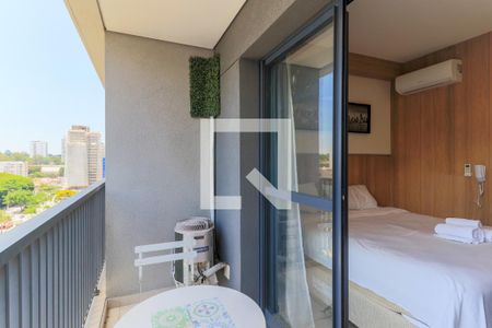 Varanda de kitnet/studio para alugar com 1 quarto, 22m² em Jardim das Acácias, São Paulo