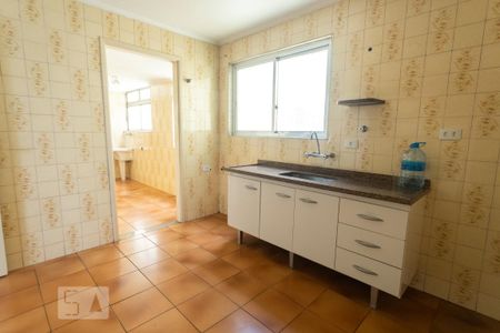 Cozinha de apartamento para alugar com 2 quartos, 84m² em Vila Romana, São Paulo