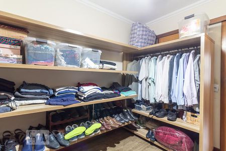 Apartamento à venda com 220m², 3 quartos e 2 vagasDormitório 3/ Closet
