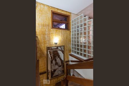 Apartamento à venda com 220m², 3 quartos e 2 vagasEscada