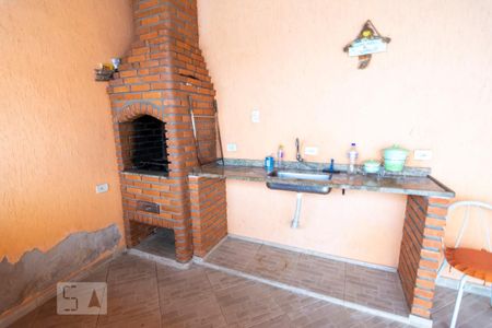 Casa para alugar com 205m², 3 quartos e 5 vagas Casa para alugar com 205m², 3 quartos e 5 vagasQuintal